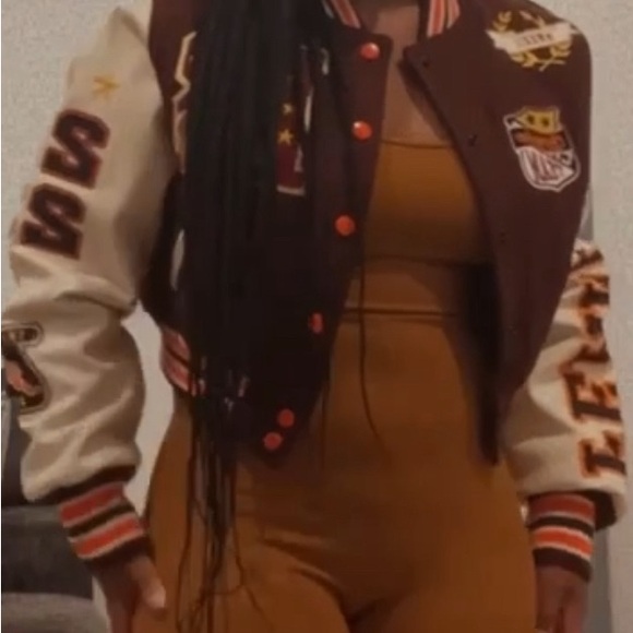 Women’s Cropped Varsity Jacket! Size Small! Brand New, Never Worn!!!!! - Picture 9 of 10